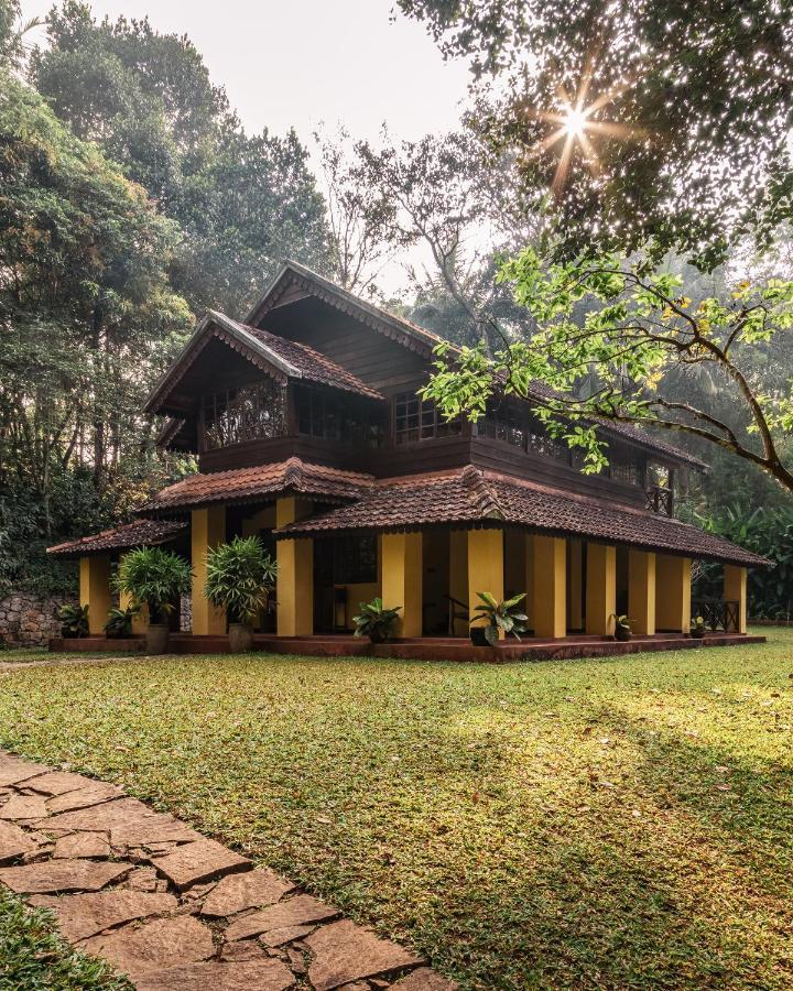 Pepper Trail Hotel Sultan Bathery Exterior photo